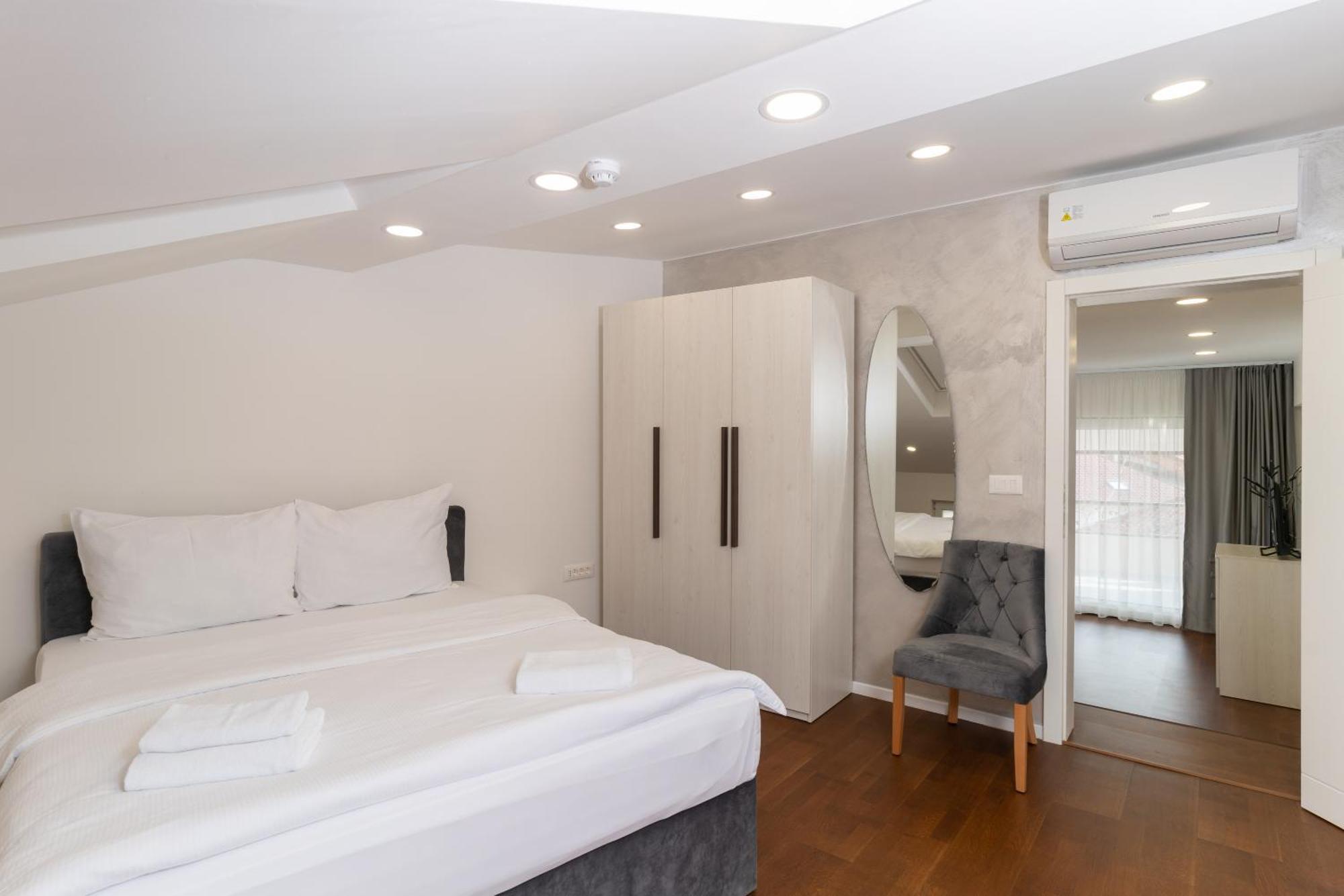 Ornament Hotel And Apartments Sarajevo Luaran gambar
