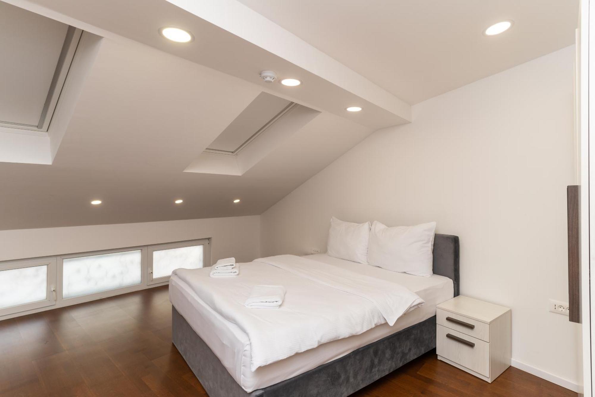 Ornament Hotel And Apartments Sarajevo Luaran gambar