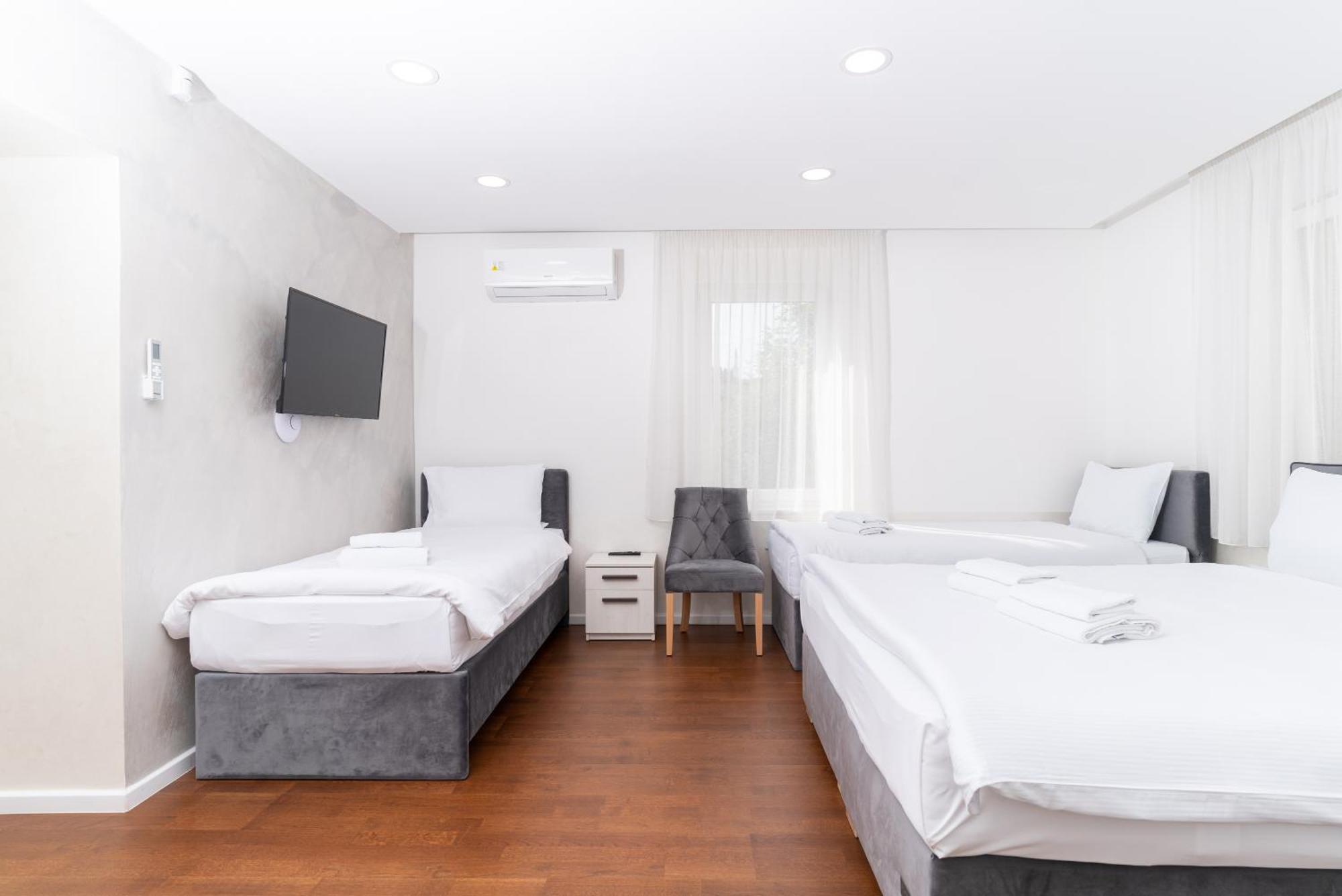 Ornament Hotel And Apartments Sarajevo Luaran gambar