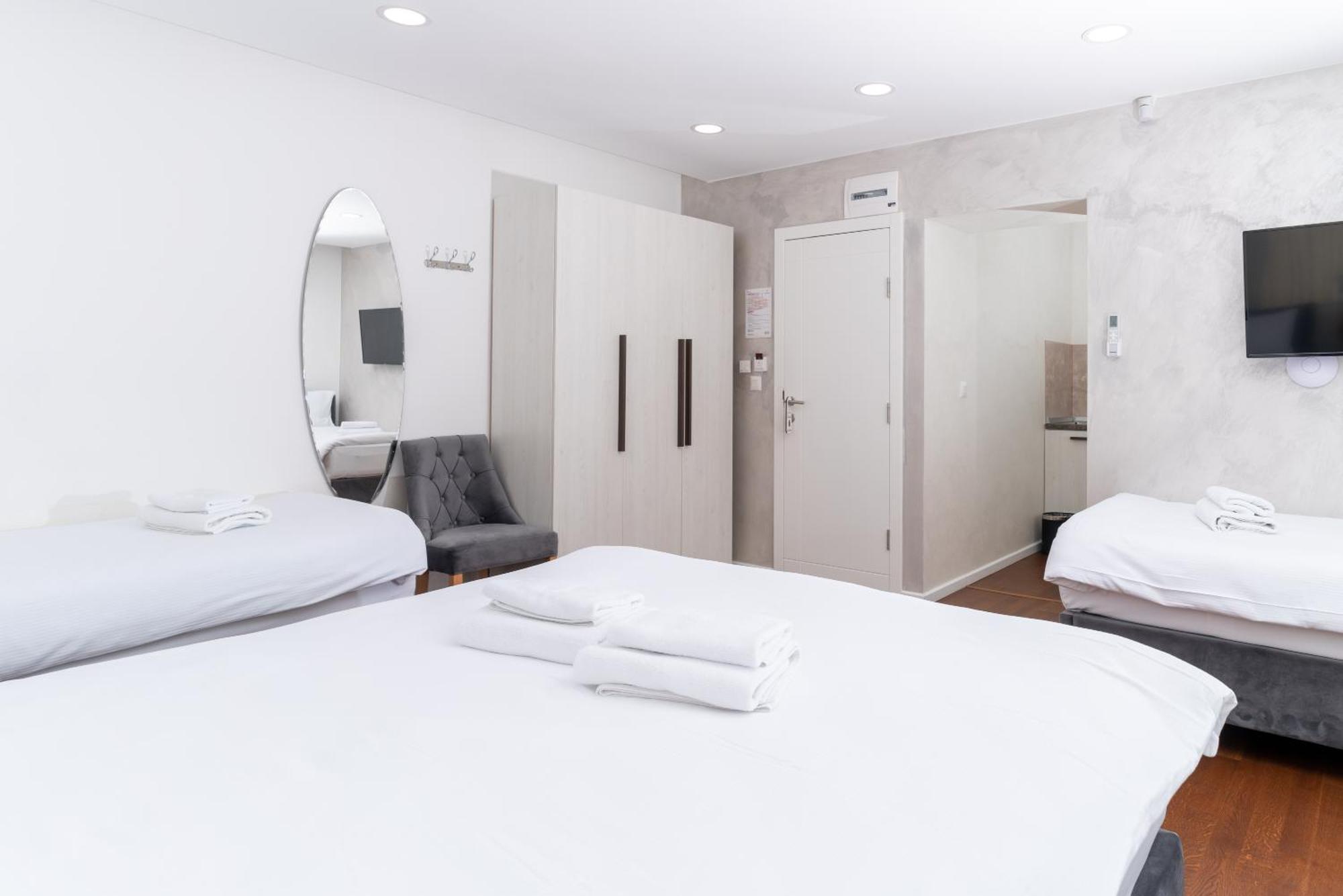 Ornament Hotel And Apartments Sarajevo Luaran gambar