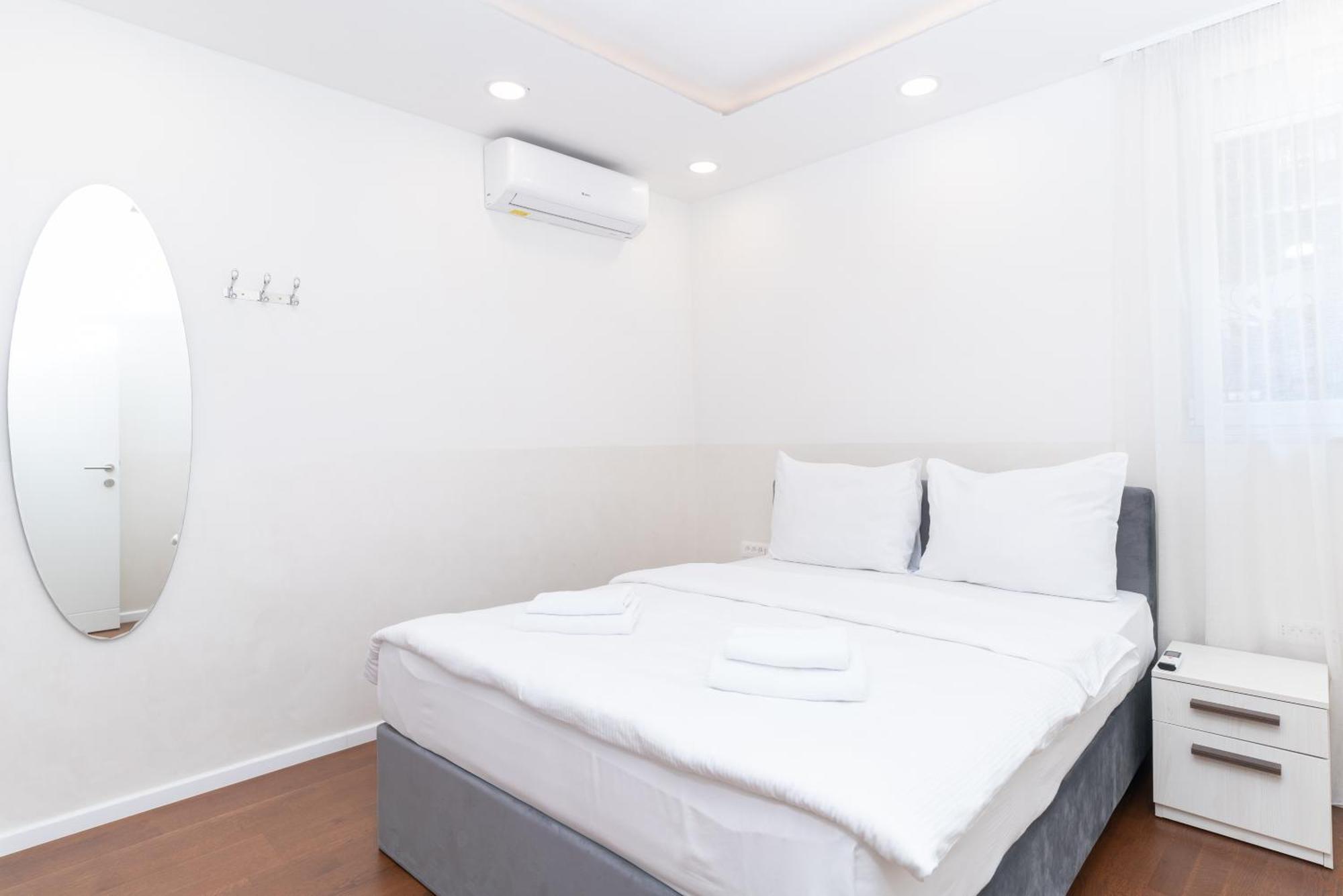 Ornament Hotel And Apartments Sarajevo Luaran gambar
