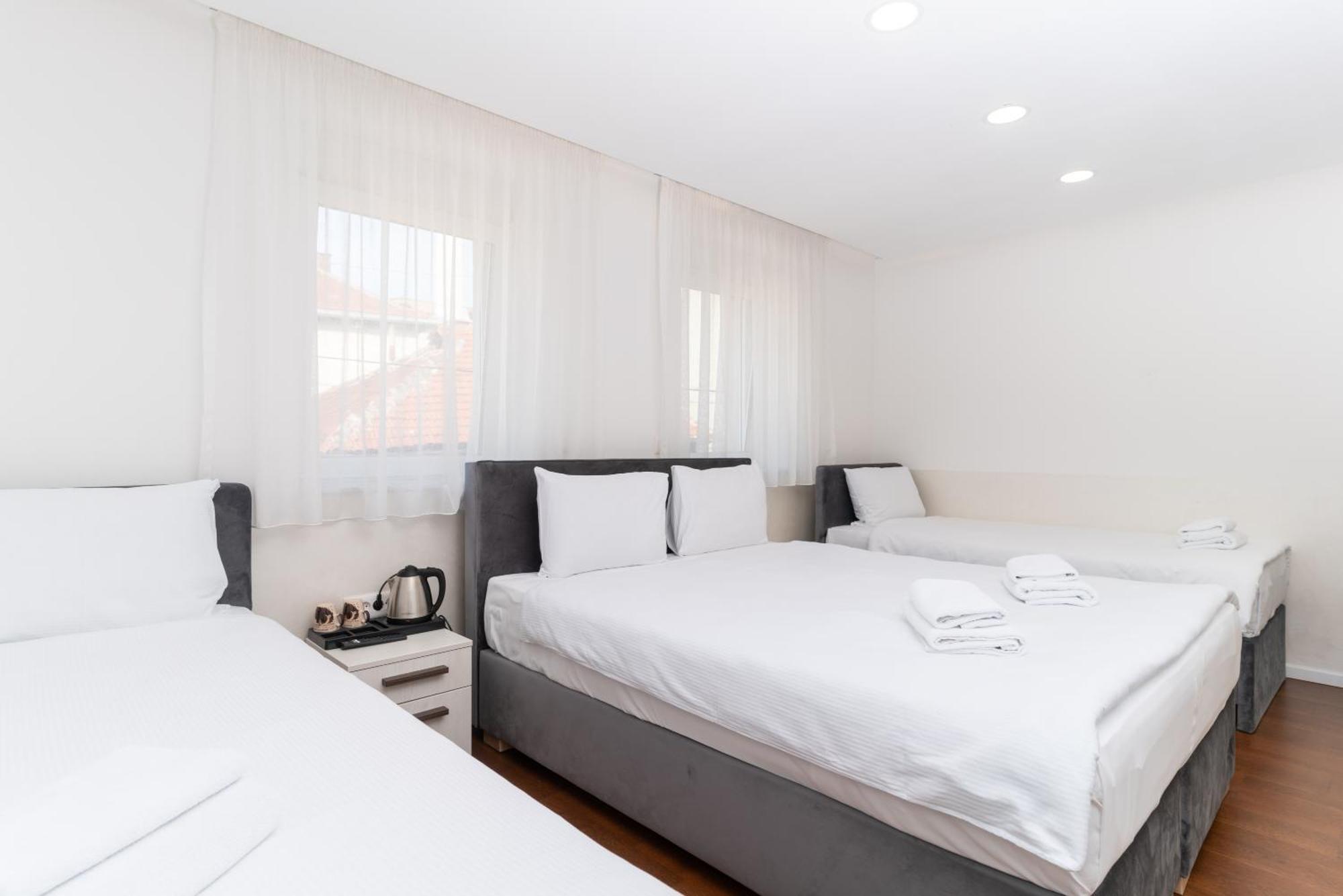 Ornament Hotel And Apartments Sarajevo Luaran gambar